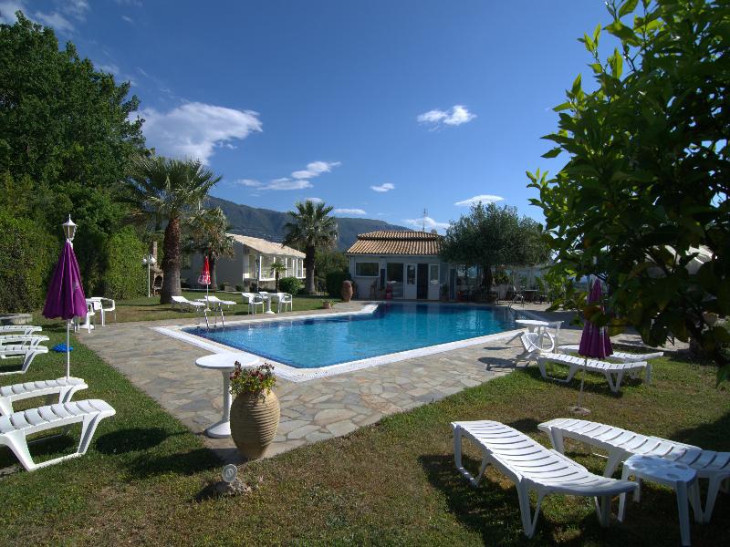 Aparthotel Panorama Hideaway à Dassia  Extérieur photo