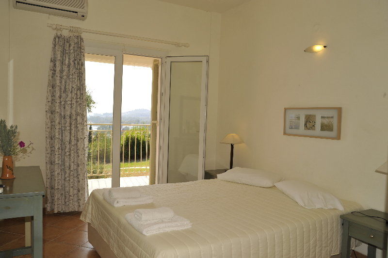 Aparthotel Panorama Hideaway à Dassia  Extérieur photo